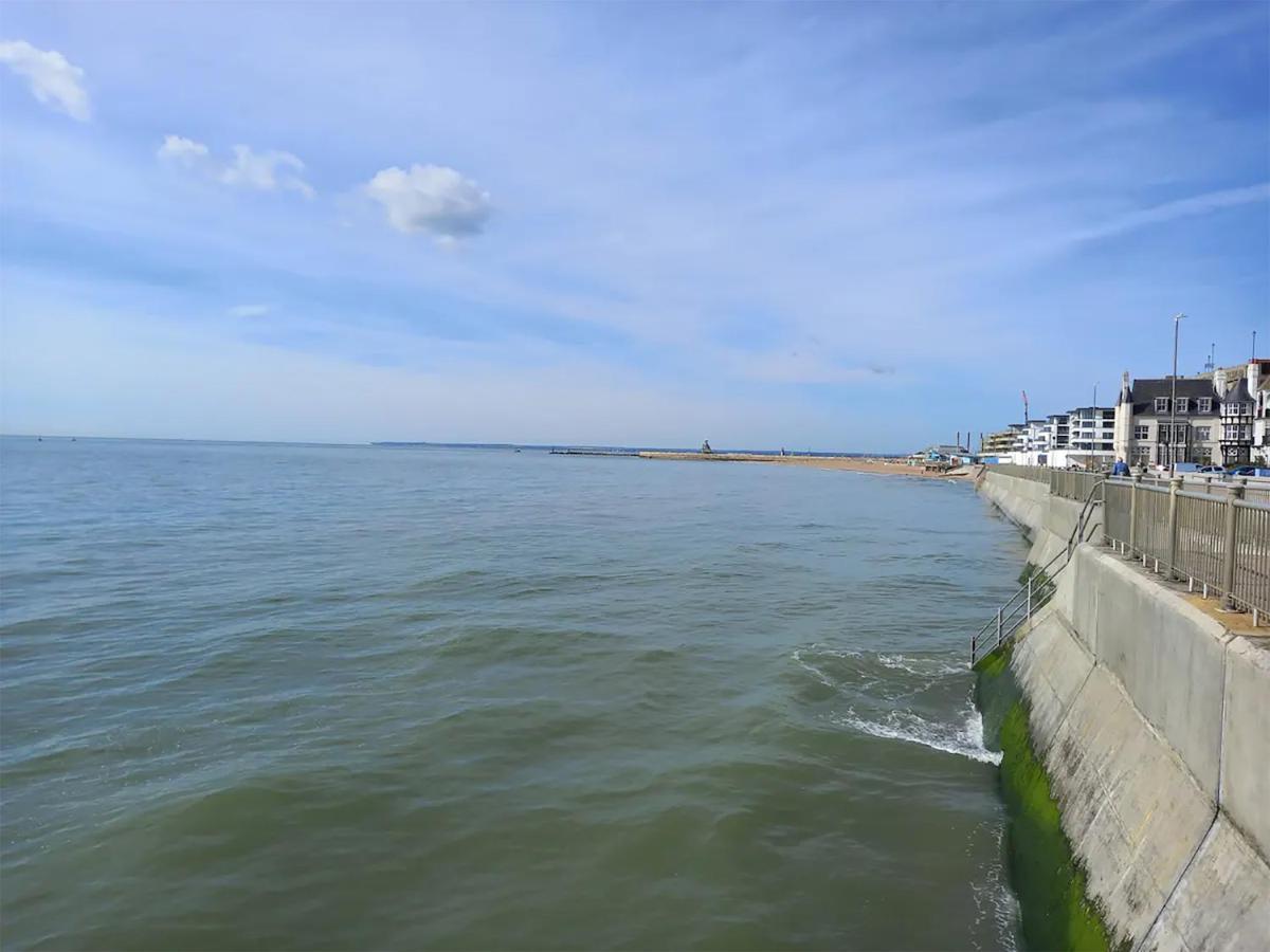 Sohot Stays Royal Sands Seaview Apt Free Parking Sleeps 4 Ramsgate Exterior photo